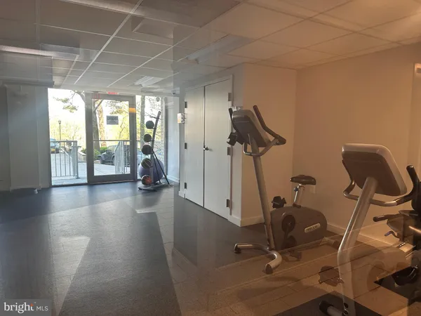 $2,650 | 2500 North Van Dorn Street, Unit 1507, Alexandria, VA 22302