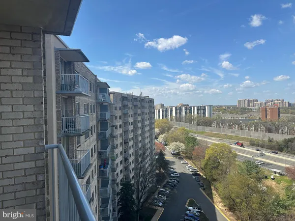 $2,650 | 2500 North Van Dorn Street, Unit 1507, Alexandria, VA 22302