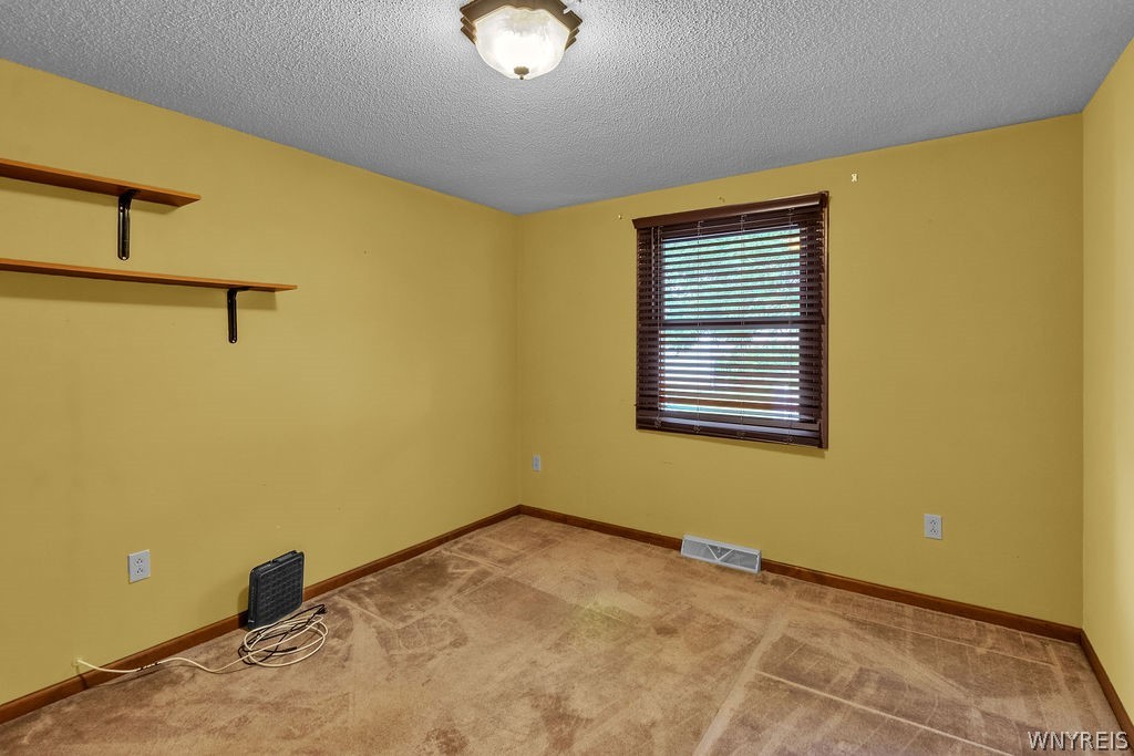 4755 Chestnut Ridge Road, Unit 9 Amherst, NY 14228 - Photo 37 of 46 Bedroom 2