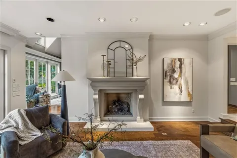 $2,100,000 | 2211 West 69th Terrace, Mission Hills, KS 66208