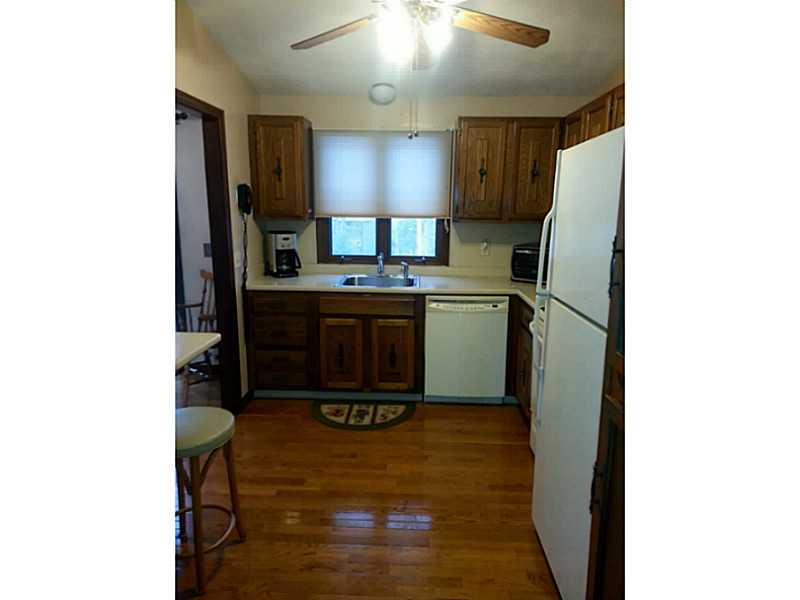 195 Cumberland Road Warwick, RI 02886 - Photo 3 of 23 Kitchen.
