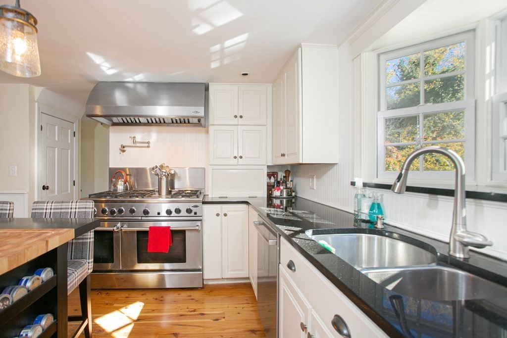 16 Marion Road Mattapoisett, MA 02739 - Photo 13 of 39 Gallery Image 13