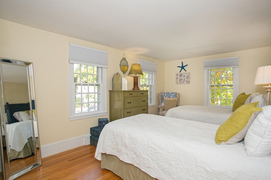 16 Marion Road Mattapoisett, MA 02739 - Photo 19 of 39 Gallery Image 19