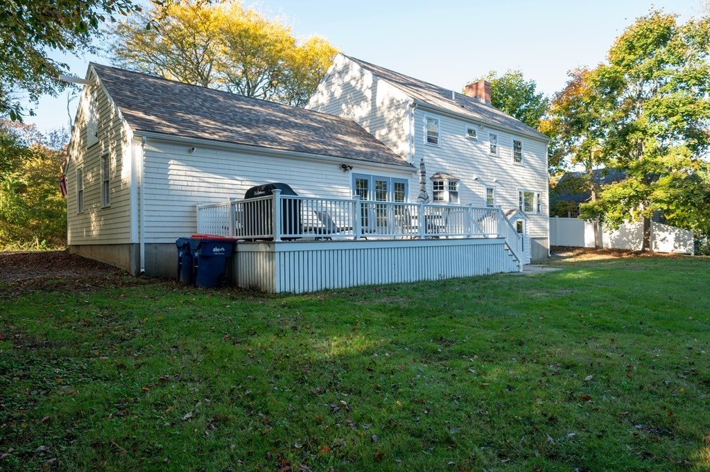 16 Marion Road Mattapoisett, MA 02739 - Photo 4 of 39 Gallery Image 4