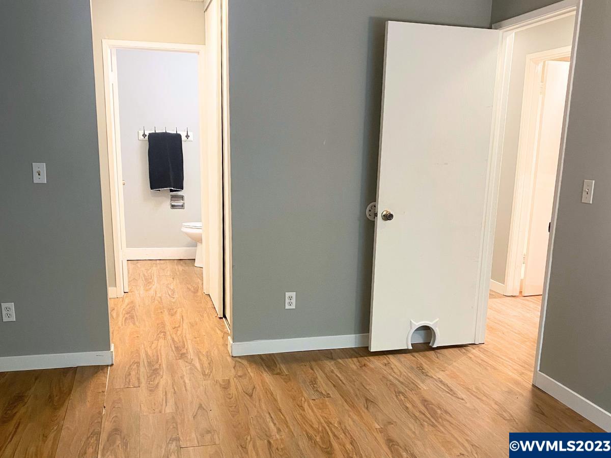 6745 Southwest Scholls Ferry Road Beaverton, OR 97008 - Photo 15 of 29