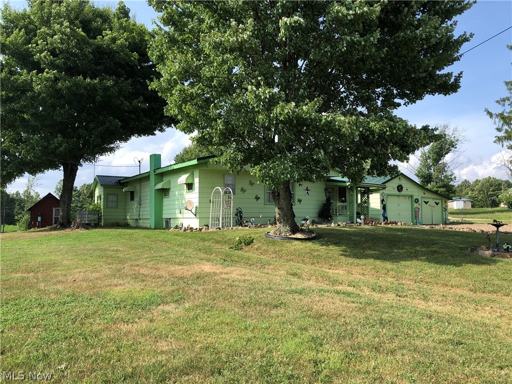 3615 Post Boy Road Southwest Newcomerstown, OH 43832 - Photo 2 of 13 Gallery Image 2