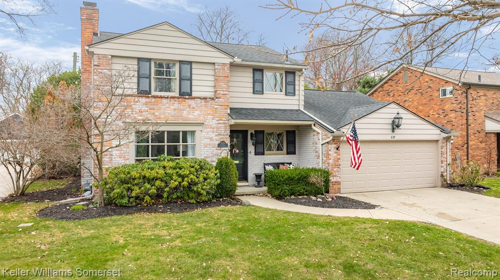 839 Cook Road Grosse Pointe Woods, MI 48236 - Photo 3 of 38