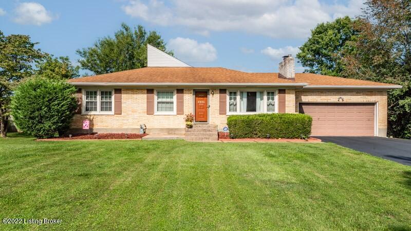 4806 Clarmar Road Louisville, KY 40299 - Photo 1 of 31 Front of house
