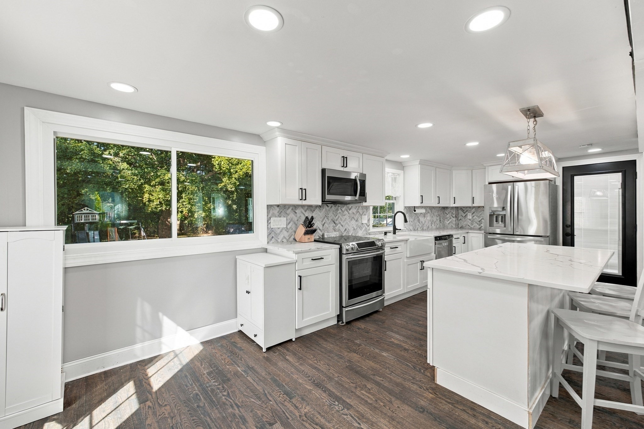 141 Moncrief Road Rockland, MA 02370 - Photo 4 of 19 Gallery Image 4