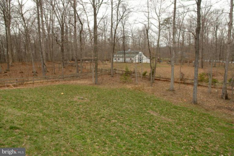 16518 Gaines Road Broad Run, VA 20137 - Photo 8 of 19 Exterior #2