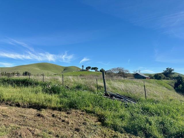 8525 Southside Road Tres Pinos, CA 95075 - Photo 29 of 35