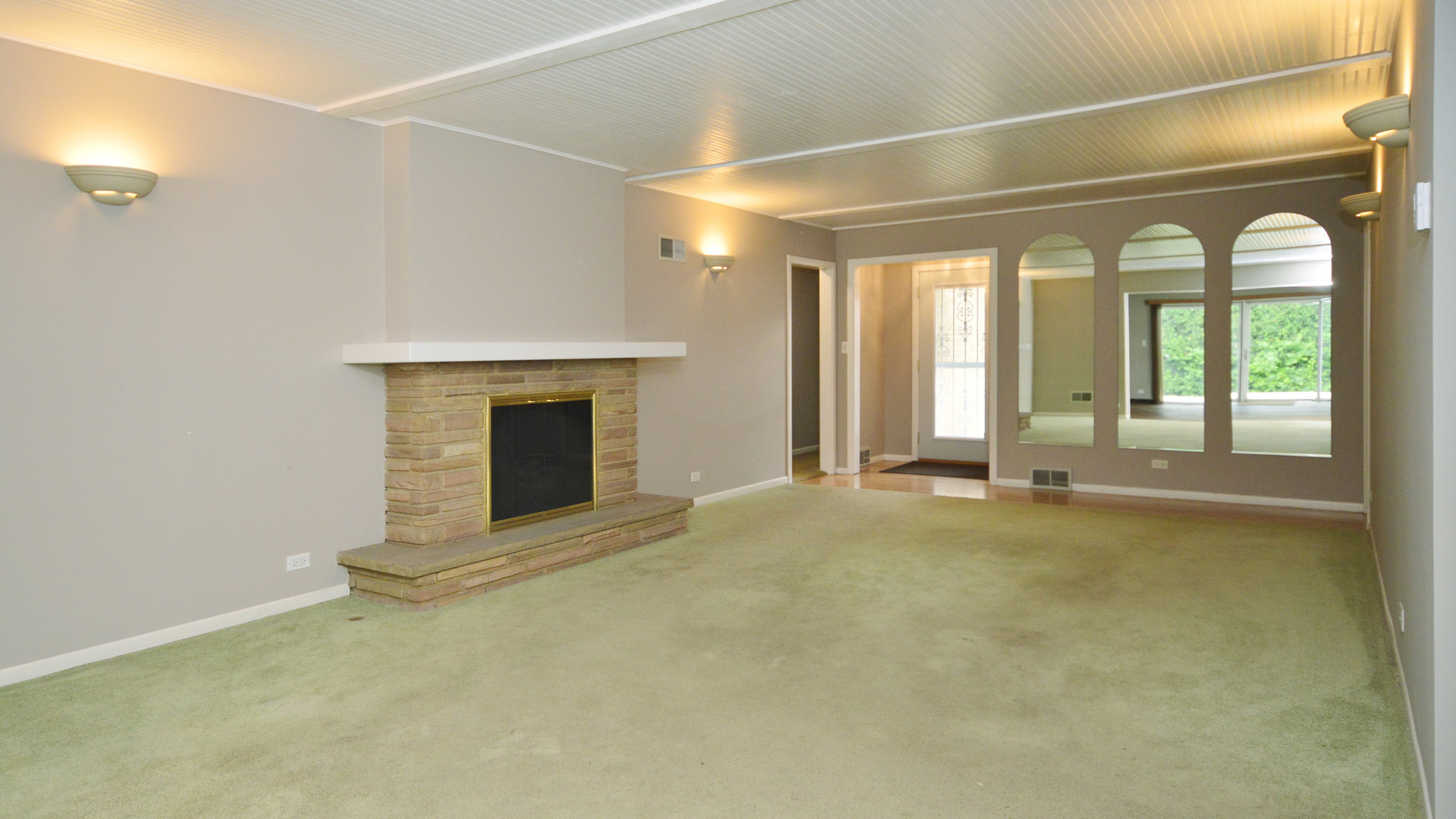 1886 Manor Lane Park Ridge, IL 60068 - Photo 5 of 30