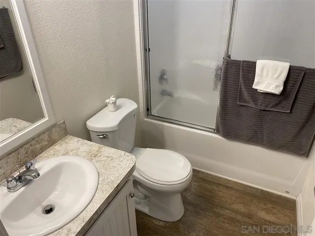 $217,900 | 1001 South Hale Avenue, Unit 10, Escondido, CA 92029