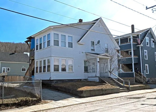 $124,900 | 520 Champlain Street, Berlin, NH 03570