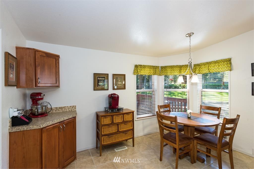 4753 Arvick Road Southeast Port Orchard, WA 98366 - Photo 8 of 24 Gallery Image 8