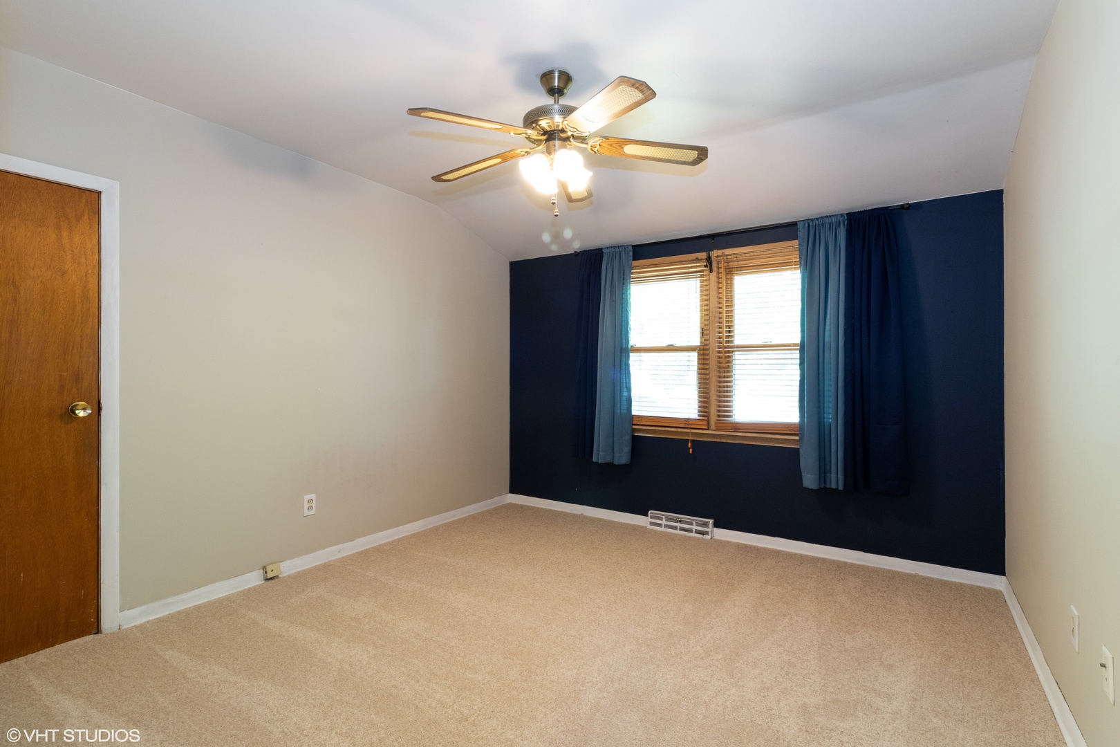 207 Roberts Road New Lenox, IL 60451 - Photo 6 of 14