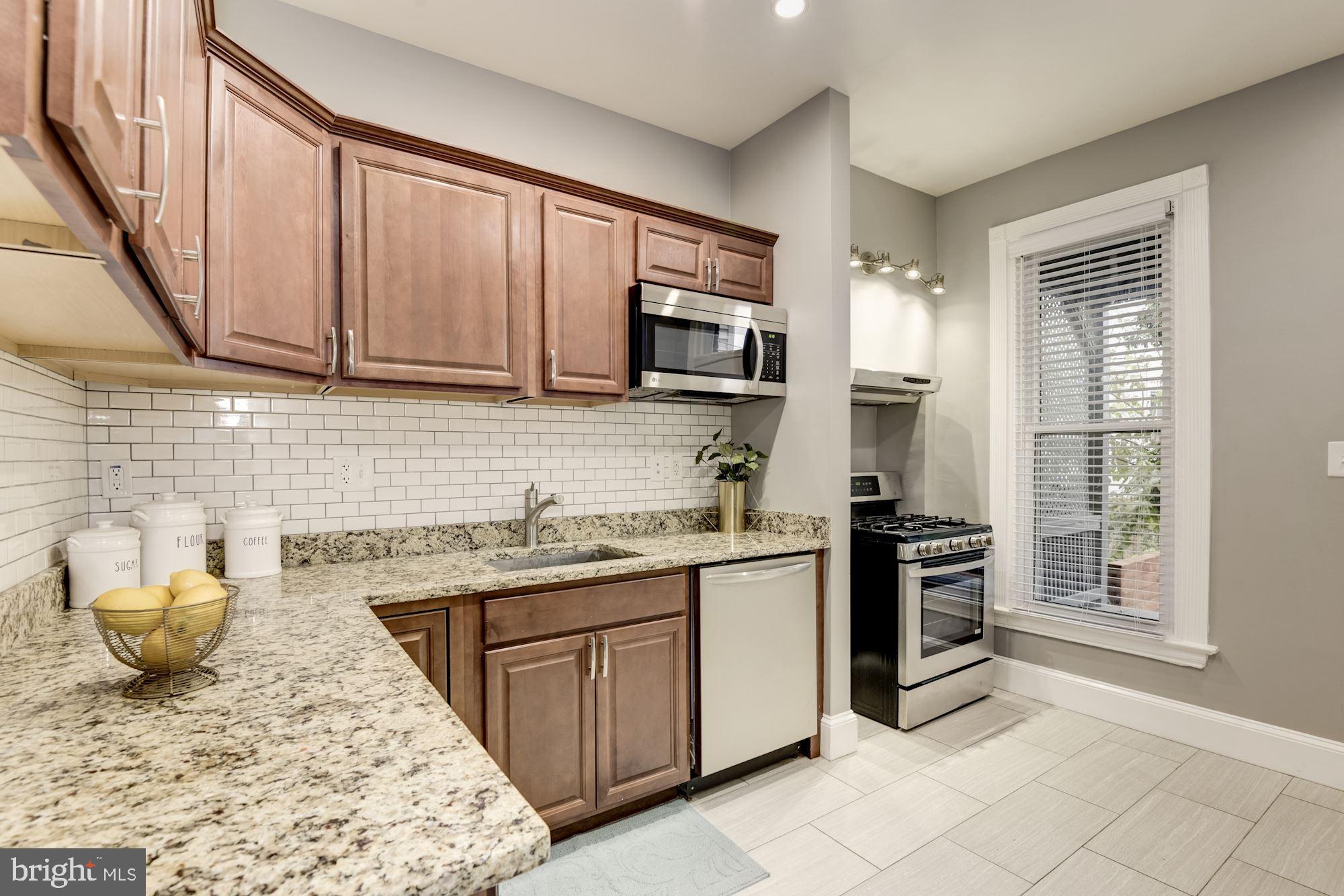 1008 Park Road Northwest Washington, DC 20010 - Photo 10 of 56