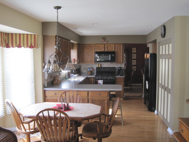 315 Old Hunt Road Fox River Grove, IL 60021 - Photo 5 of 23