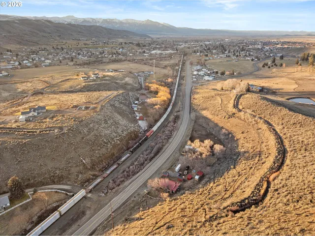 $259,900 | 220 Elm Street, Baker City, OR 97814