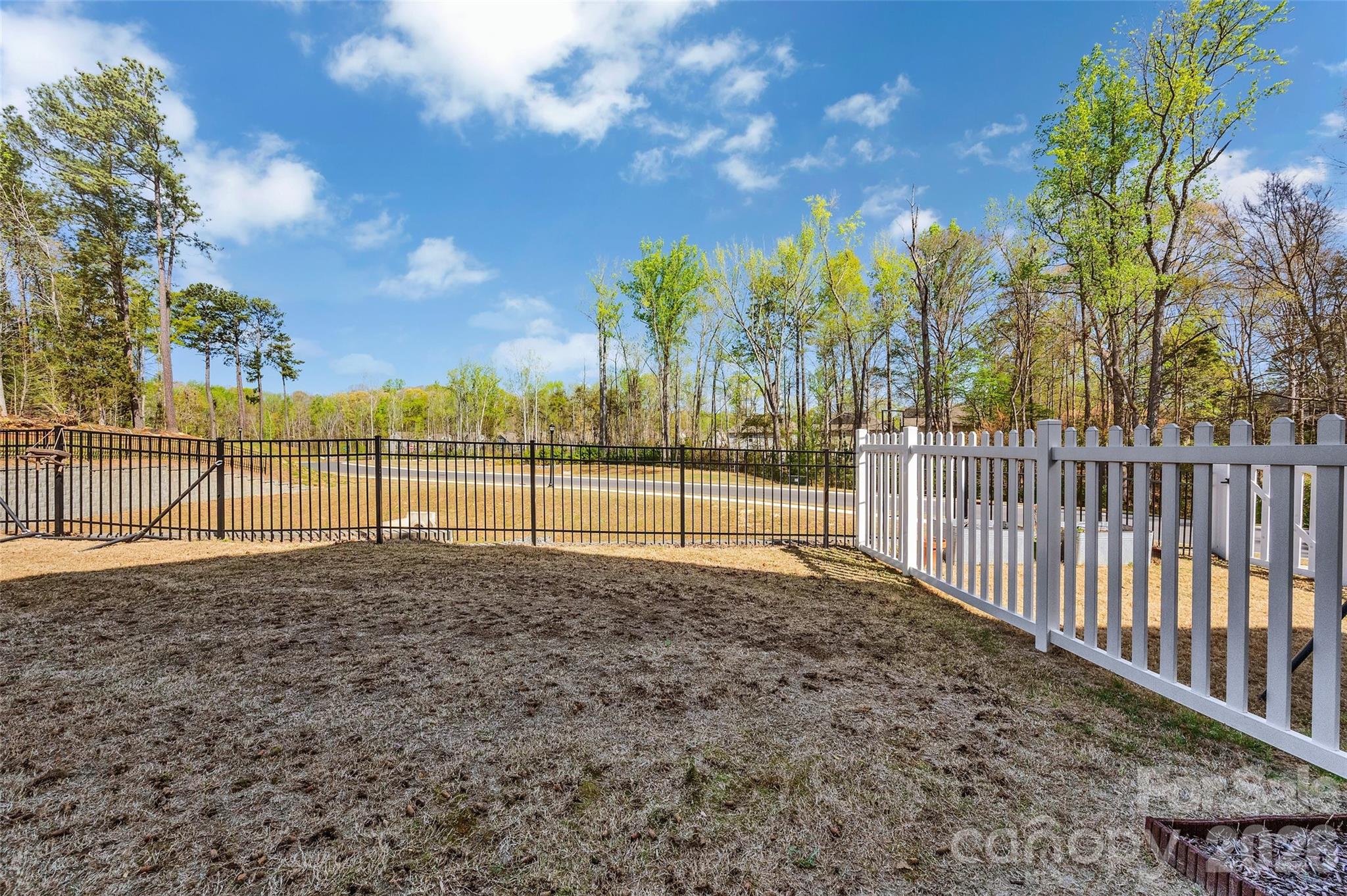 906 Pk Bnd Trail Tega Cay, SC 29708 - Photo 5 of 28