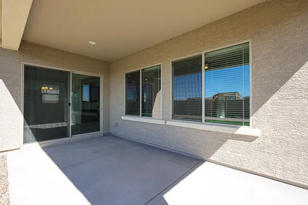 $2,900 | 7677 West Smoketree Drive, Peoria, AZ 85383