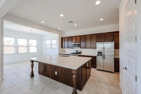 $2,900 | 7677 West Smoketree Drive, Peoria, AZ 85383