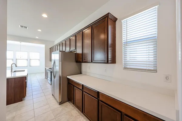 $2,900 | 7677 West Smoketree Drive, Peoria, AZ 85383