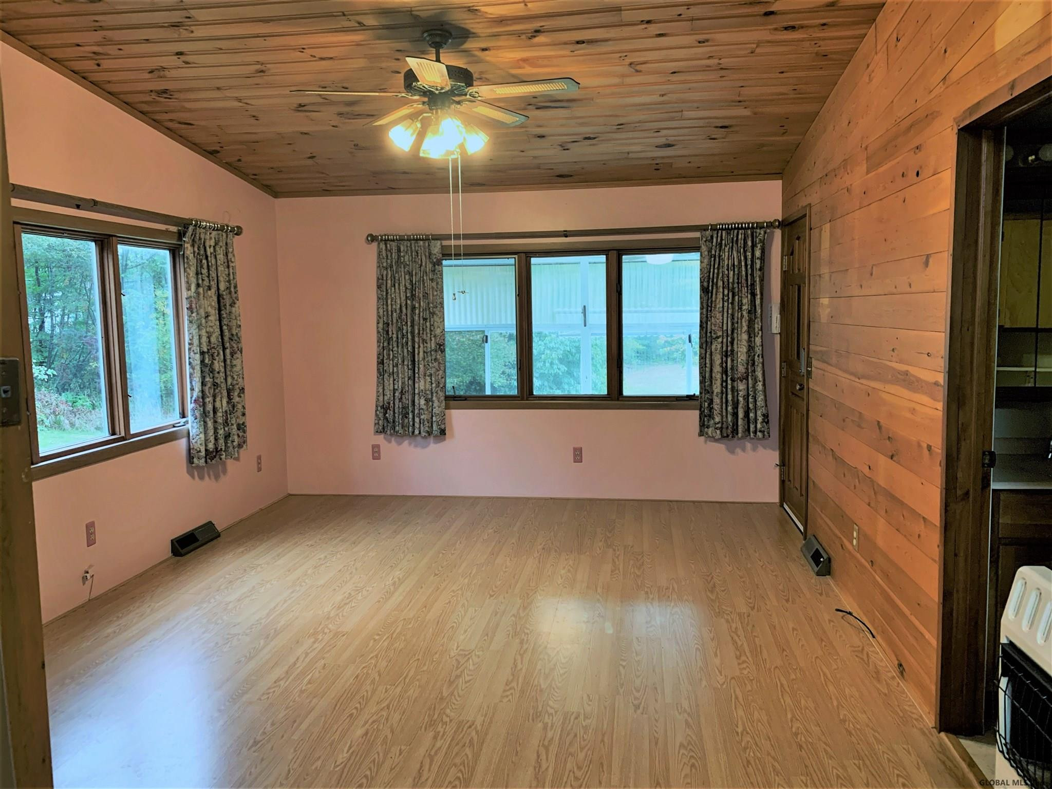 83 Werner Road Halfmoon, NY 12065 - Photo 17 of 47 Photo 17