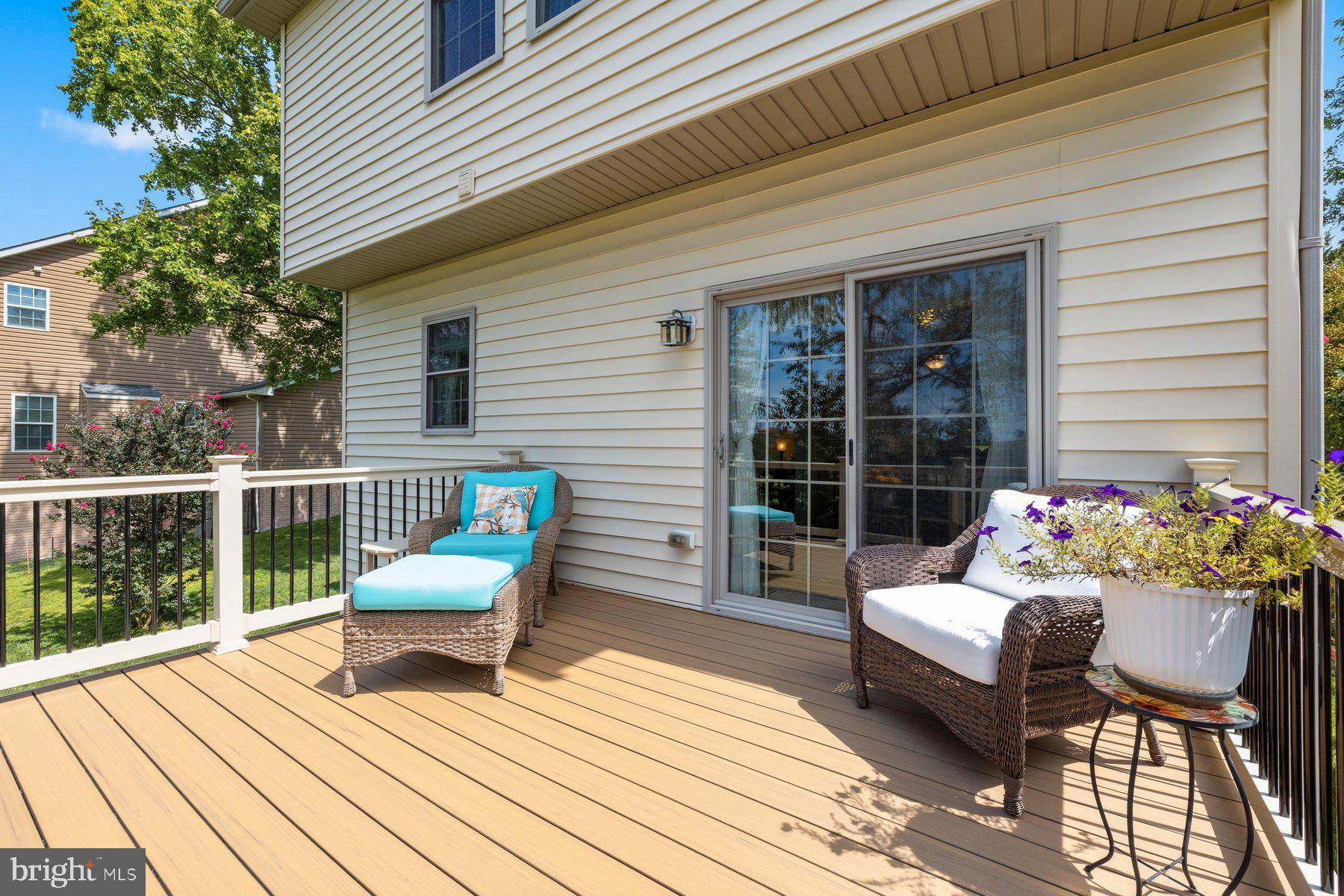 7120 Masters Road New Market, MD 21774 - Photo 13 of 58 Take the entertaining outside.