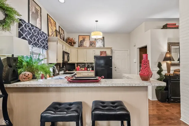 $315,000 | 7818 Chesapeake Drive West, Indianapolis, IN 46236