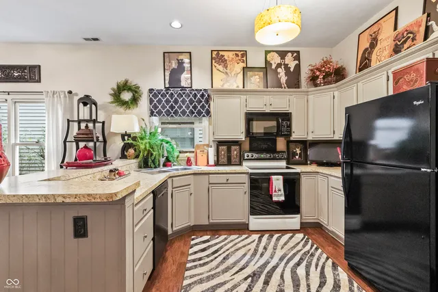 $315,000 | 7818 Chesapeake Drive West, Indianapolis, IN 46236