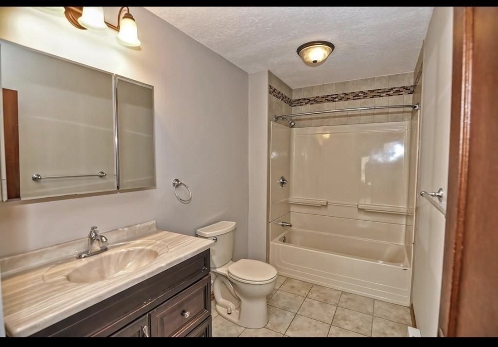 278 Greenwood Street, Unit 2 Worcester, MA 01607 - Photo 16 of 31
