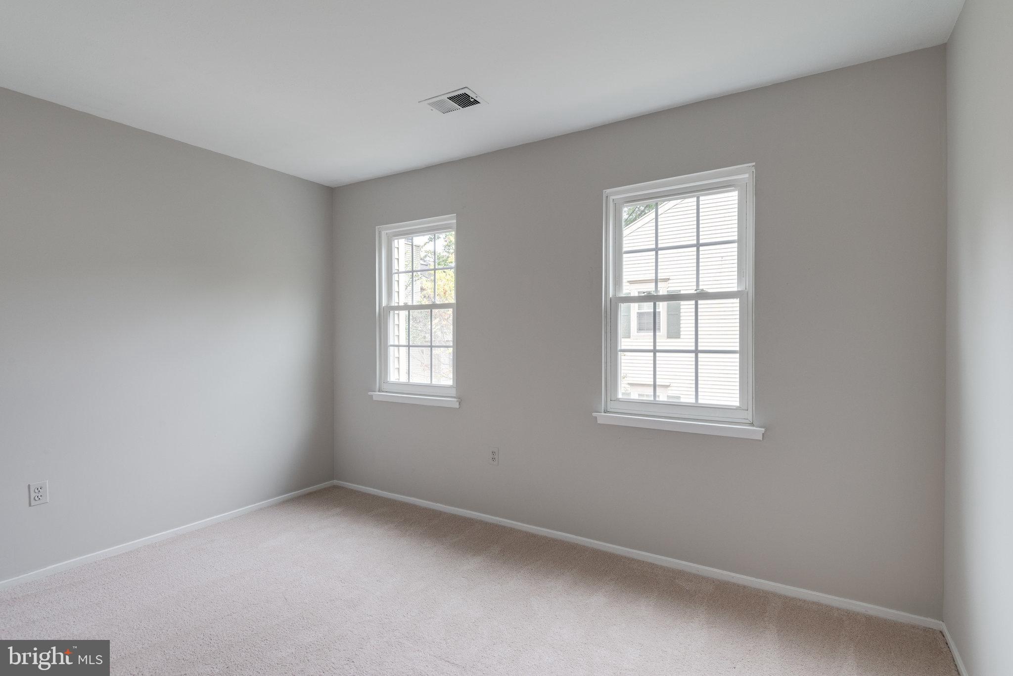 2370 Hunters Square Court Reston, VA 20191 - Photo 19 of 47