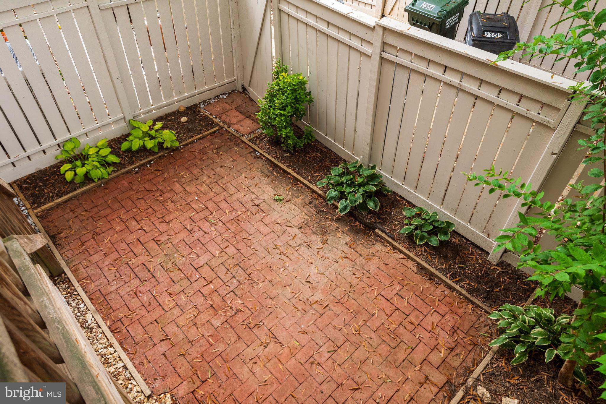 2370 Hunters Square Court Reston, VA 20191 - Photo 37 of 47