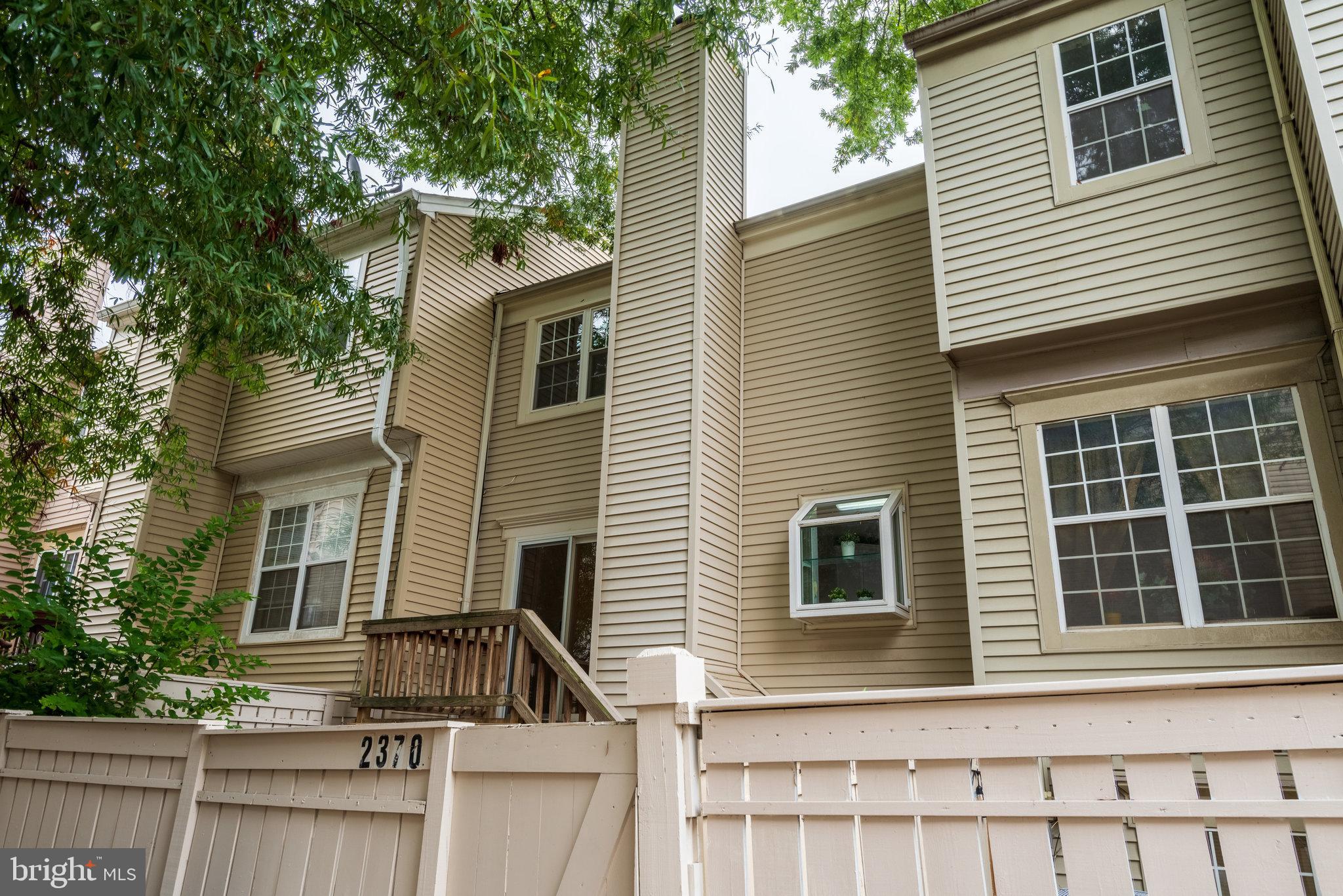 2370 Hunters Square Court Reston, VA 20191 - Photo 41 of 47
