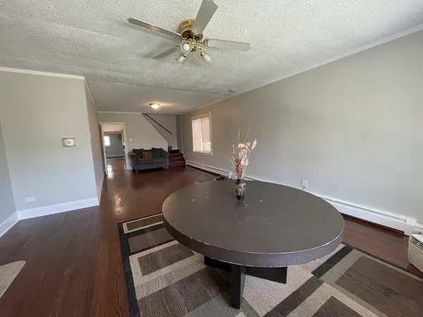 $3,950 | 7659 West Sunset Drive, Elmwood Park, IL 60707