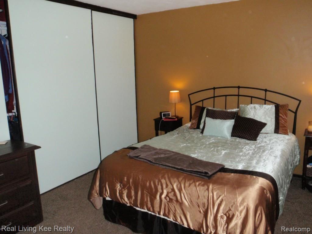 701 Bolinger Street Rochester, MI 48307 - Photo 11 of 22 Master Bedroom