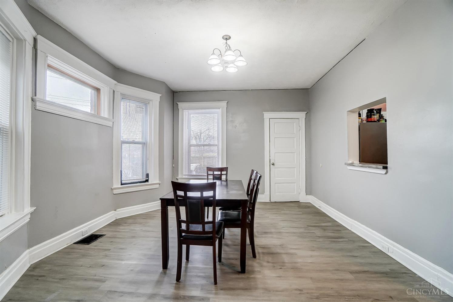 1609 Ruth Avenue Cincinnati, OH 45207 - Photo 9 of 29