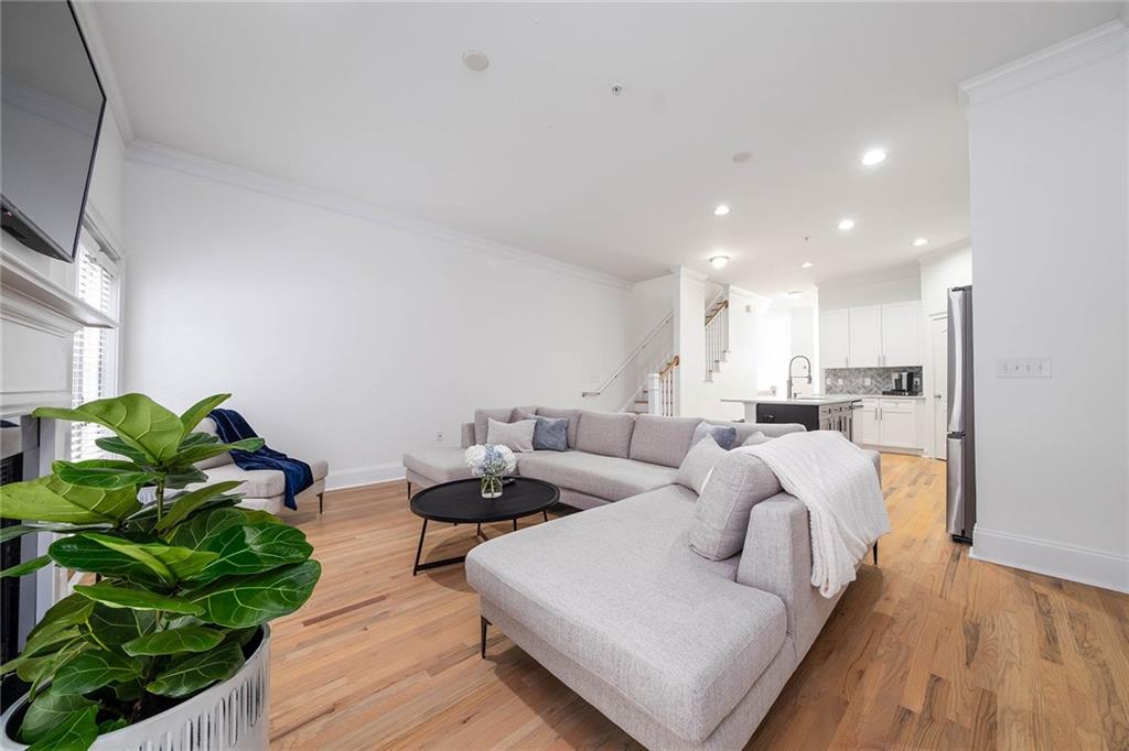 1572 Mosaic Way Smyrna, GA 30080 - Photo 13 of 33