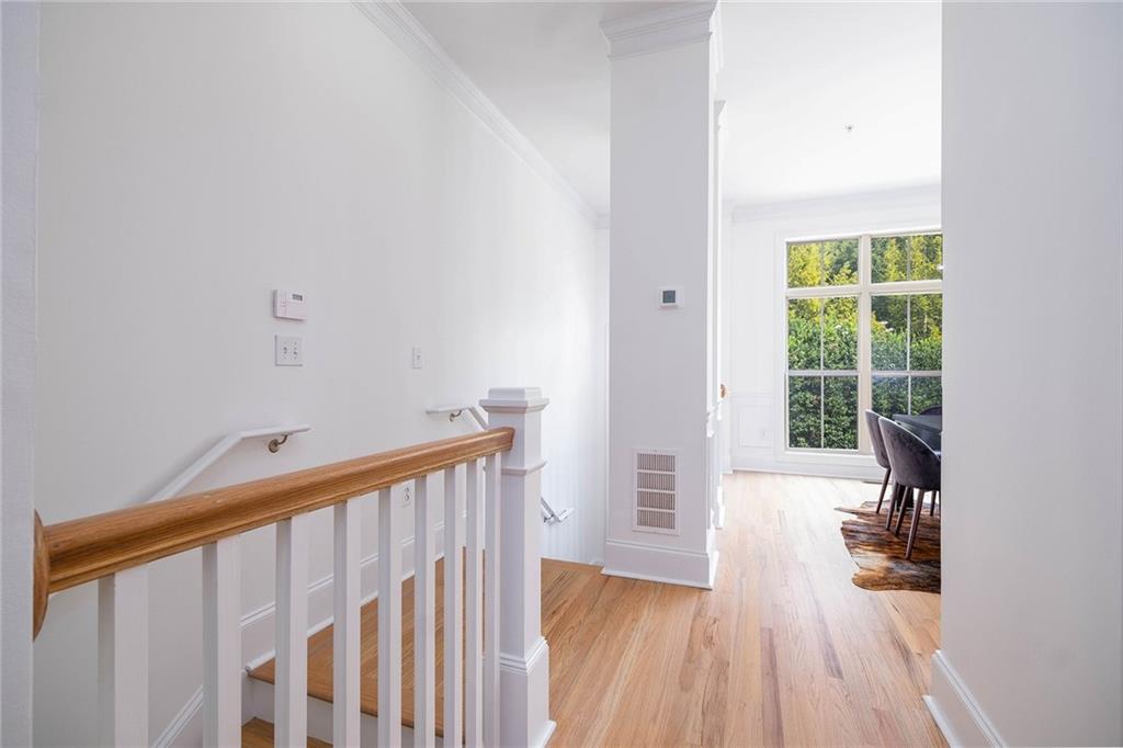 1572 Mosaic Way Smyrna, GA 30080 - Photo 4 of 33