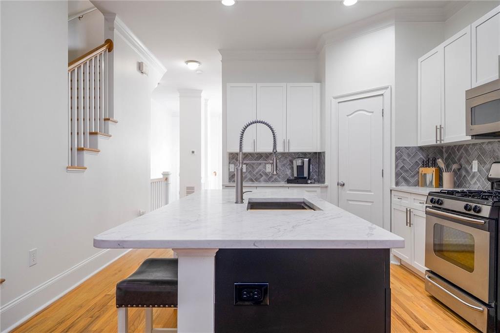 1572 Mosaic Way Smyrna, GA 30080 - Photo 8 of 33