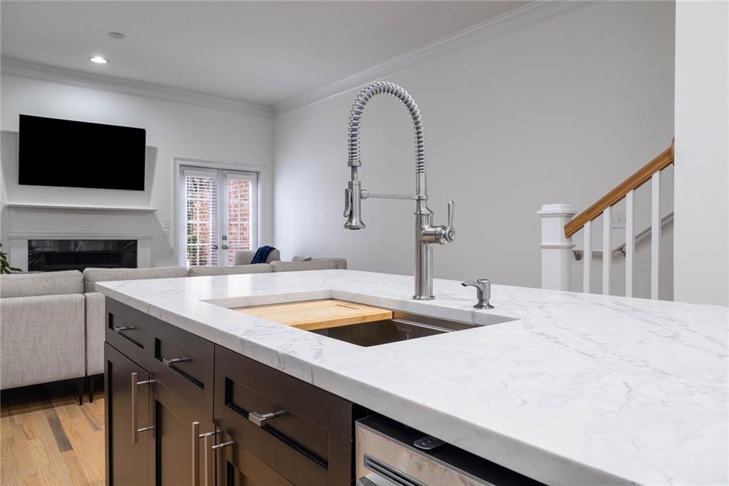 1572 Mosaic Way Smyrna, GA 30080 - Photo 9 of 33