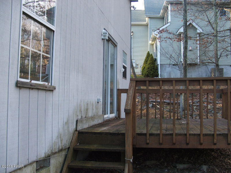 913 Pipher Road Bushkill, PA 18324 - Photo 2 of 7