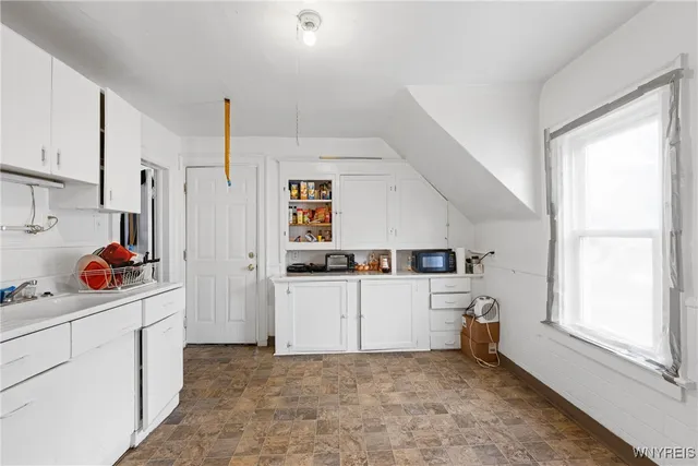 $159,900 | 152 Zelmer Street, Buffalo, NY 14211