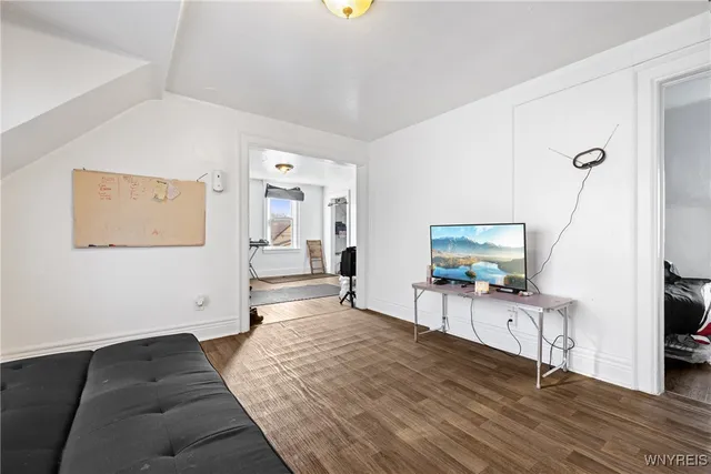 $159,900 | 152 Zelmer Street, Buffalo, NY 14211