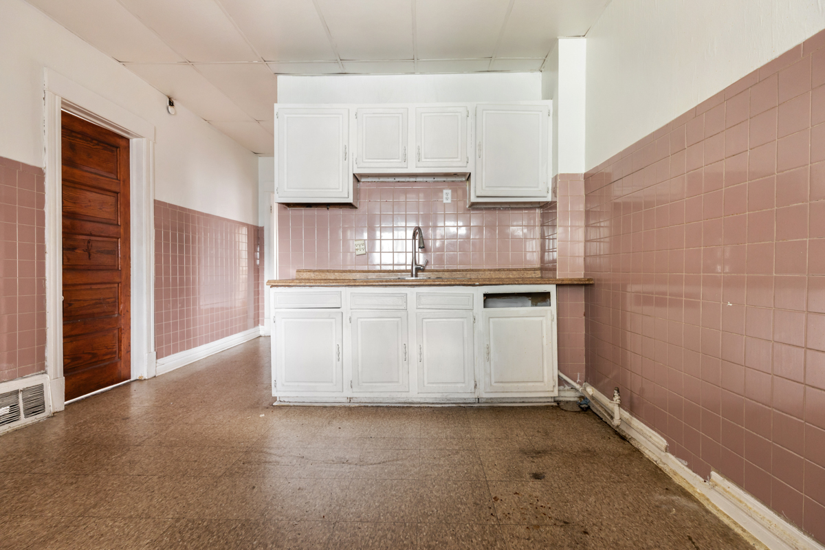 1907 West Irving Park Road Chicago, IL 60613 - Photo 18 of 26