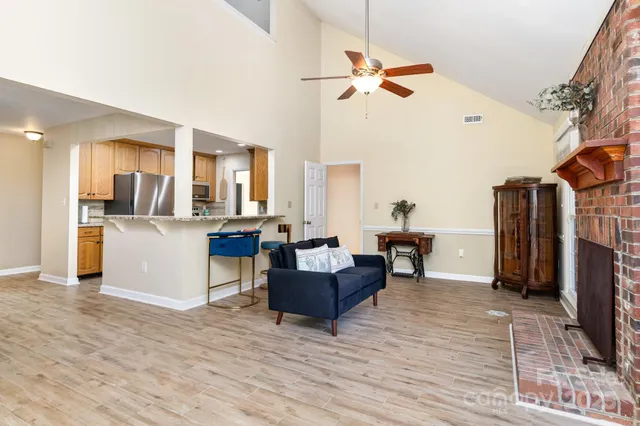 $500,000 | 9437 Fairmead Drive, Charlotte, NC 28269