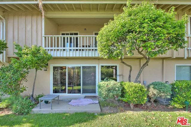 $699,000 | 3500 West Manchester Boulevard, Unit 426, Inglewood, CA 90305