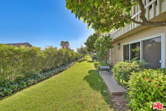 $699,000 | 3500 West Manchester Boulevard, Unit 426, Inglewood, CA 90305