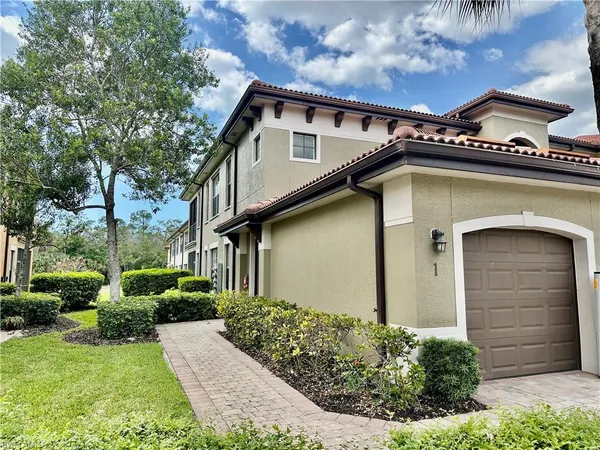 $2,700 | 1303 Verde Drive, Unit 1603, Naples, FL 34105
